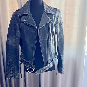 Harley-Davidson Black Leather Patch Jacket gently used completely lined.